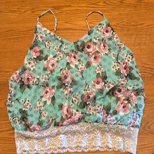 Top stretchy lace bottom lined spaghetti straps green with flowers Sz xlg